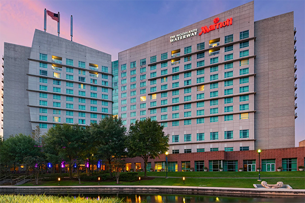 exterior of the Marriott in The Woodlands